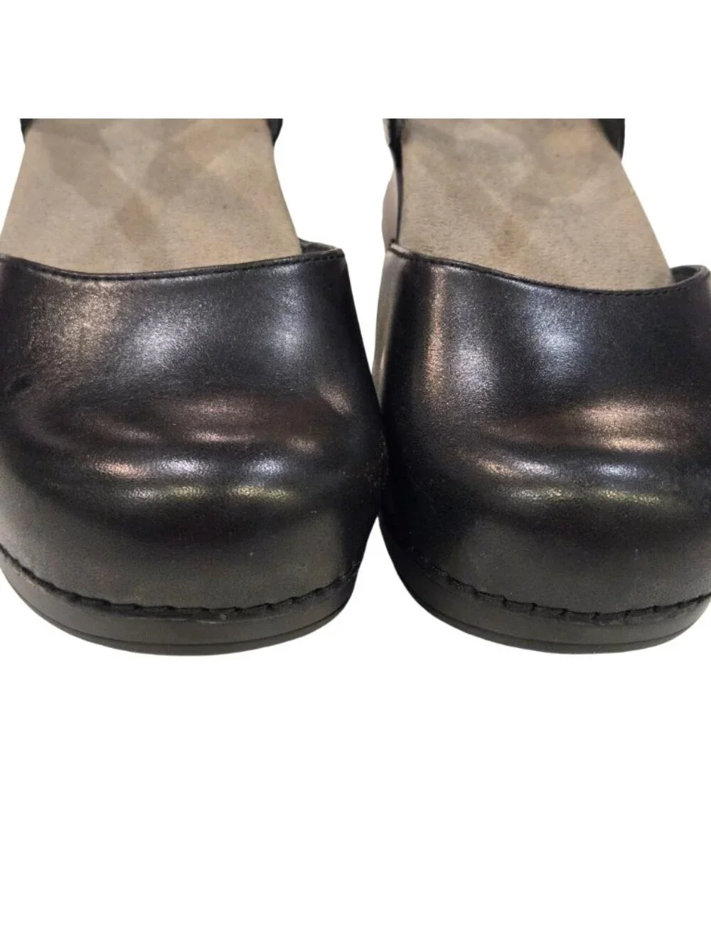 Dansko sam clogs